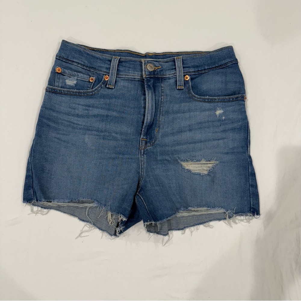 Levi’s Women’s High Rise Distressed Denim Shorts Size 28